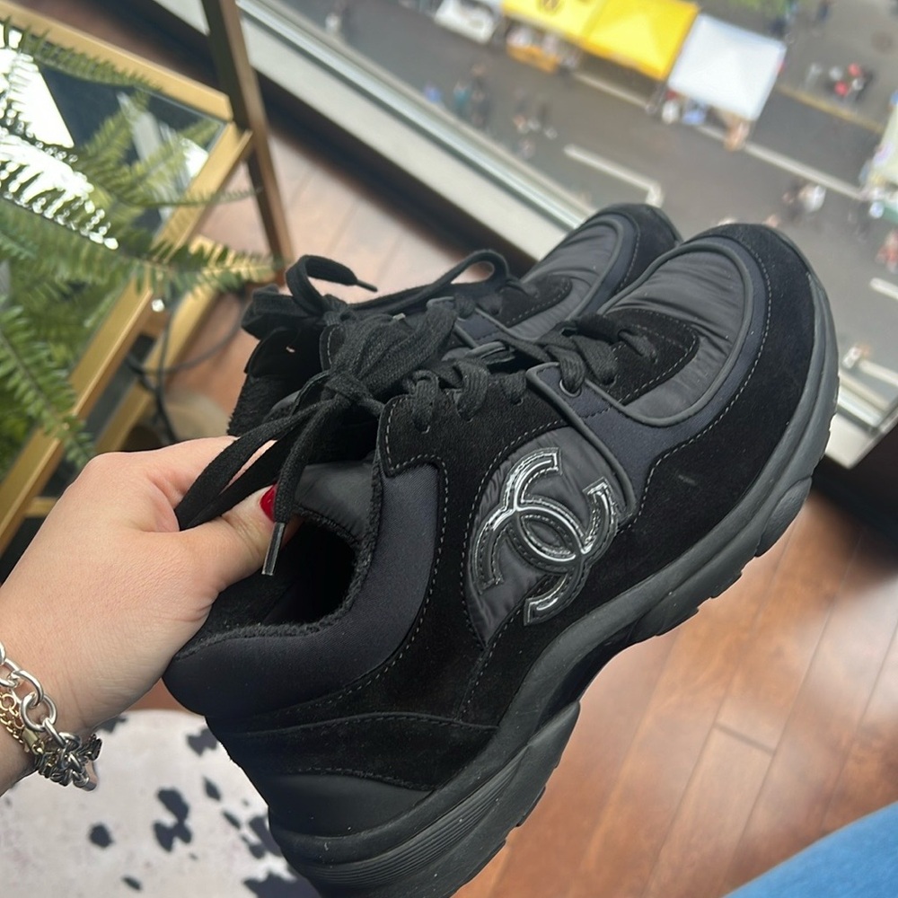 BLACK CHANEL SNEAKERS